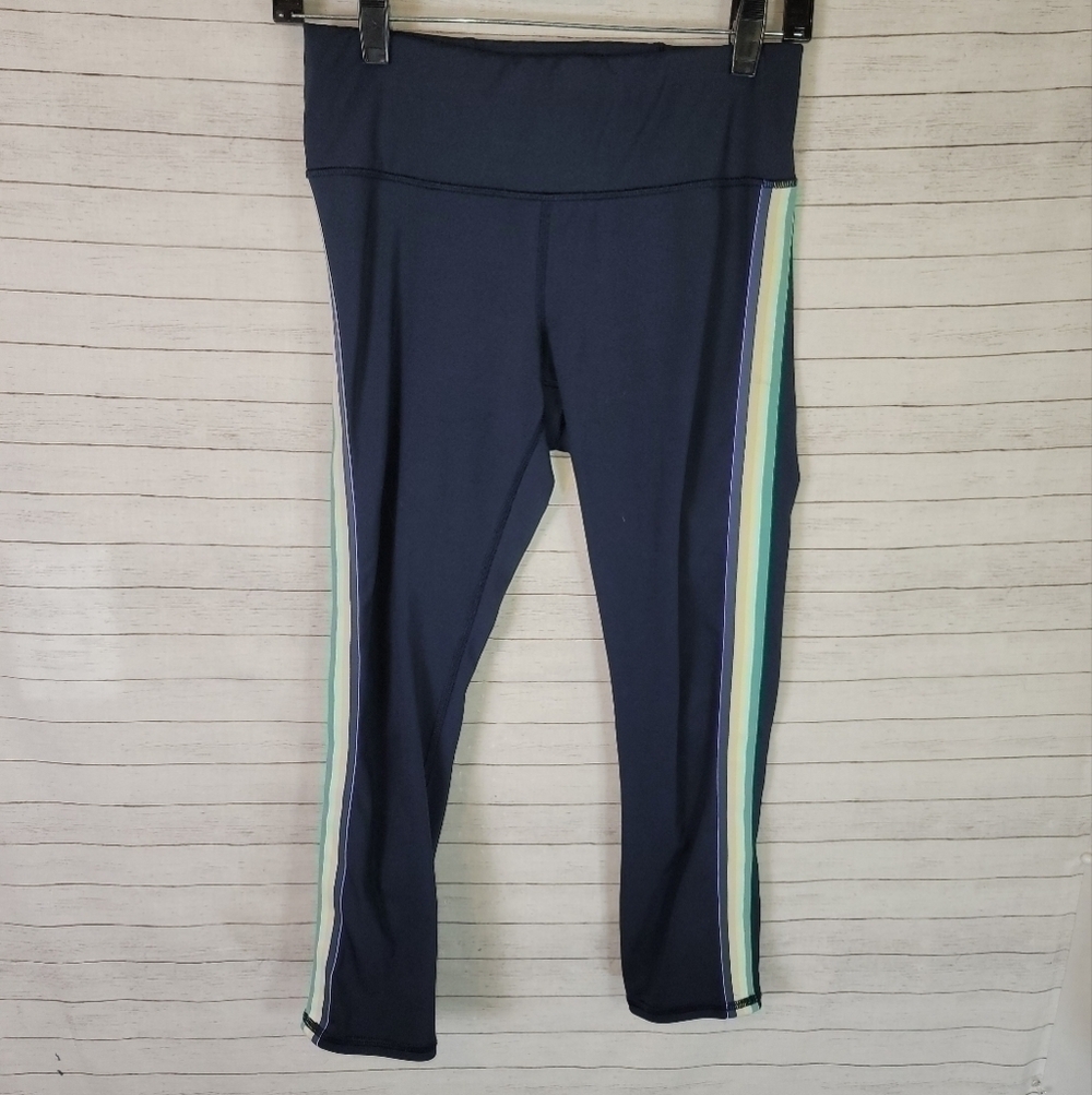 ATHLETA NAVY BLUE CROPPED LEGGINGS W SIDE COLOR STRIPING, SZ XS